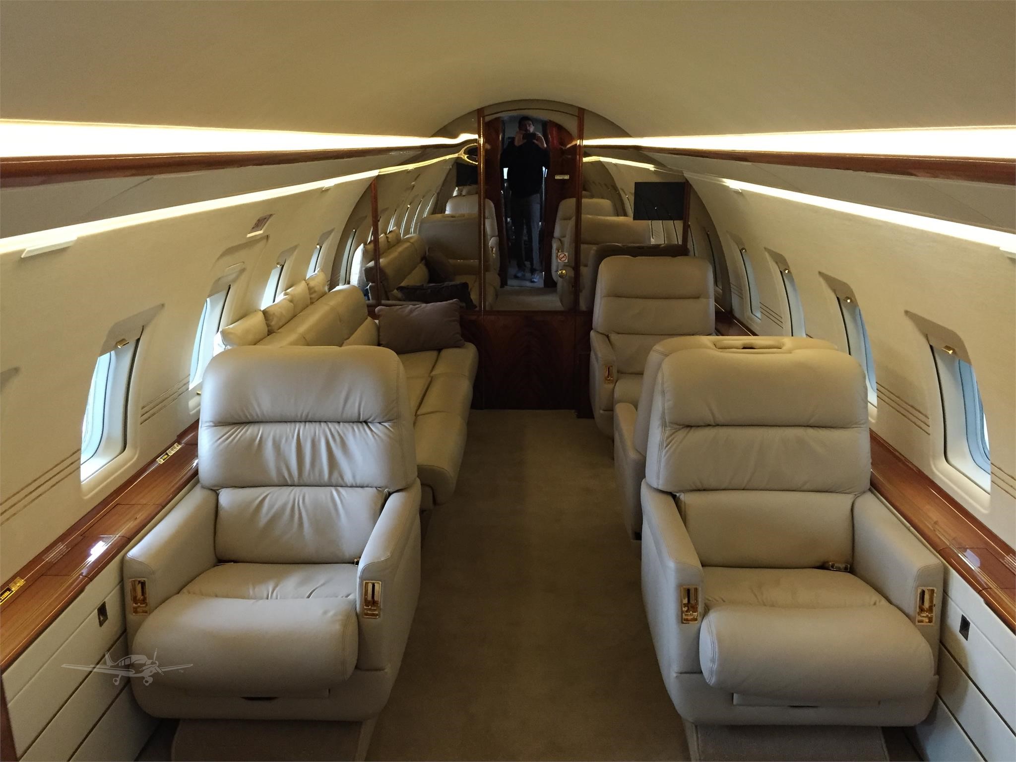 jet privato Bombardier Challenger 601